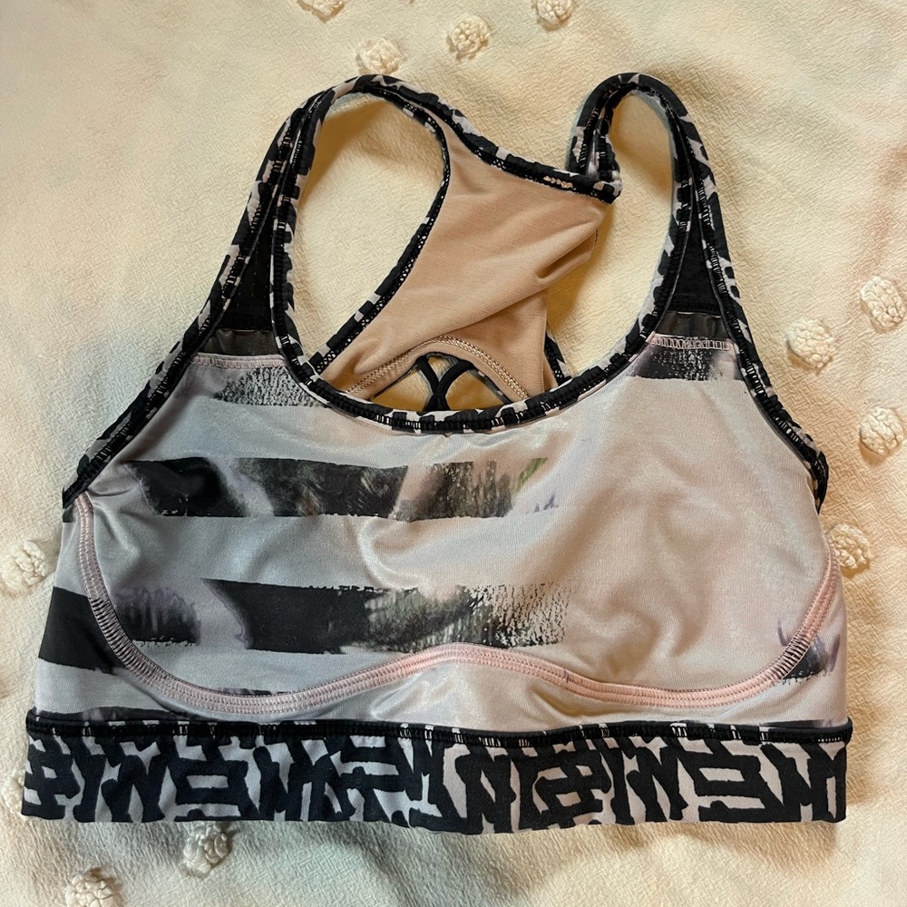 Lululemon printed sports bra m